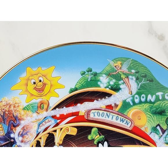 Disneyland Mickey's Toontown 8" Plate Wall Decor 40th Anniversary 1996 Porcelain - Picture 9 of 14